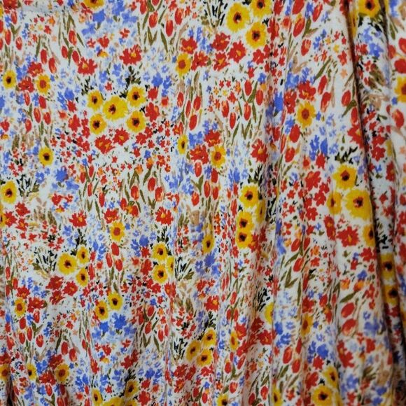 LOFT Floral Garden Smocked Waist Peasant Top Square Neck Size Medium - Picture 5 of 9